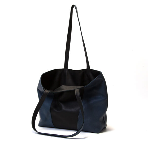 Reversible handgemaakte leren handtas Amma | blauw en zwart - Afbeelding 4